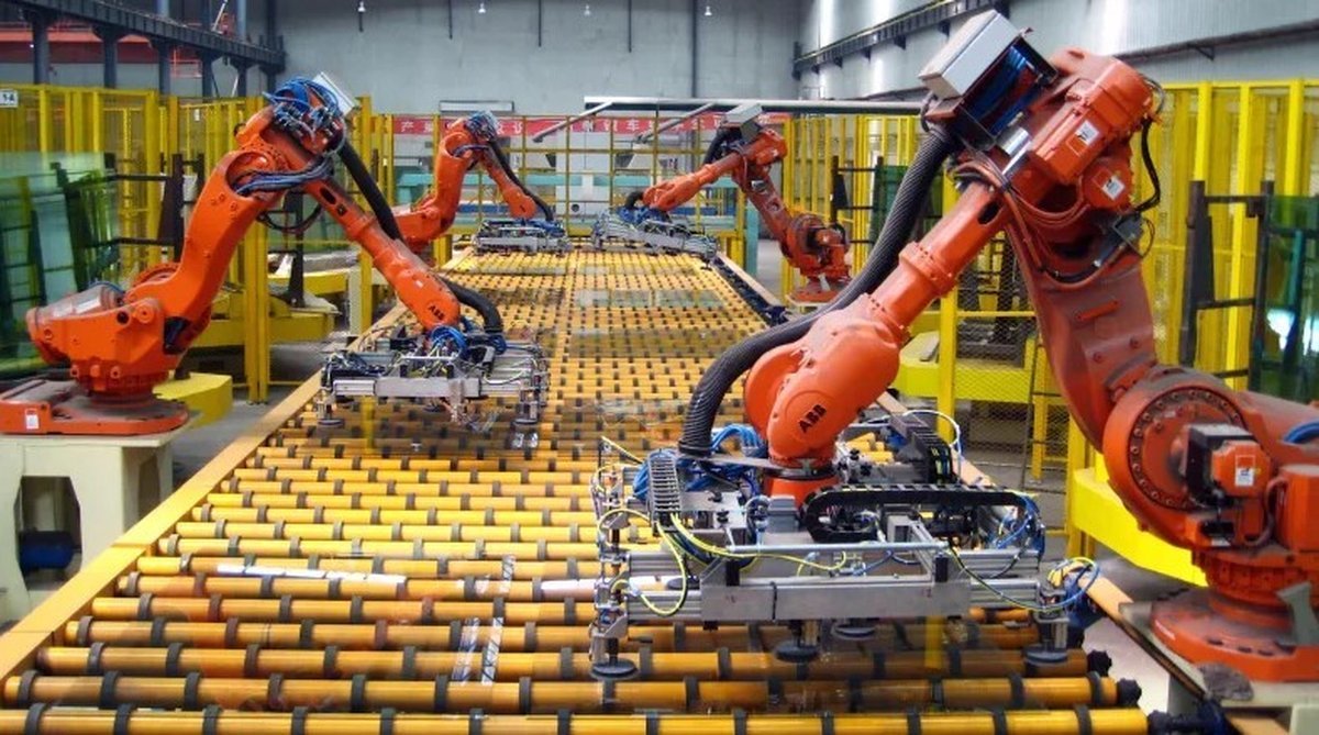 La inteligencia artificial ha encontrado aplicaciones en diversas &aacute;reas de la rob&oacute;tica industrial, mejorando la eficiencia de los procesos en gran medida. Algunas de las aplicaciones destacadas son: